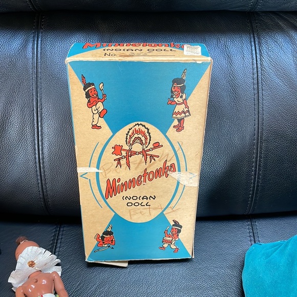 Vintage Boy and Girl Indian Dolls - Picture 8 of 11